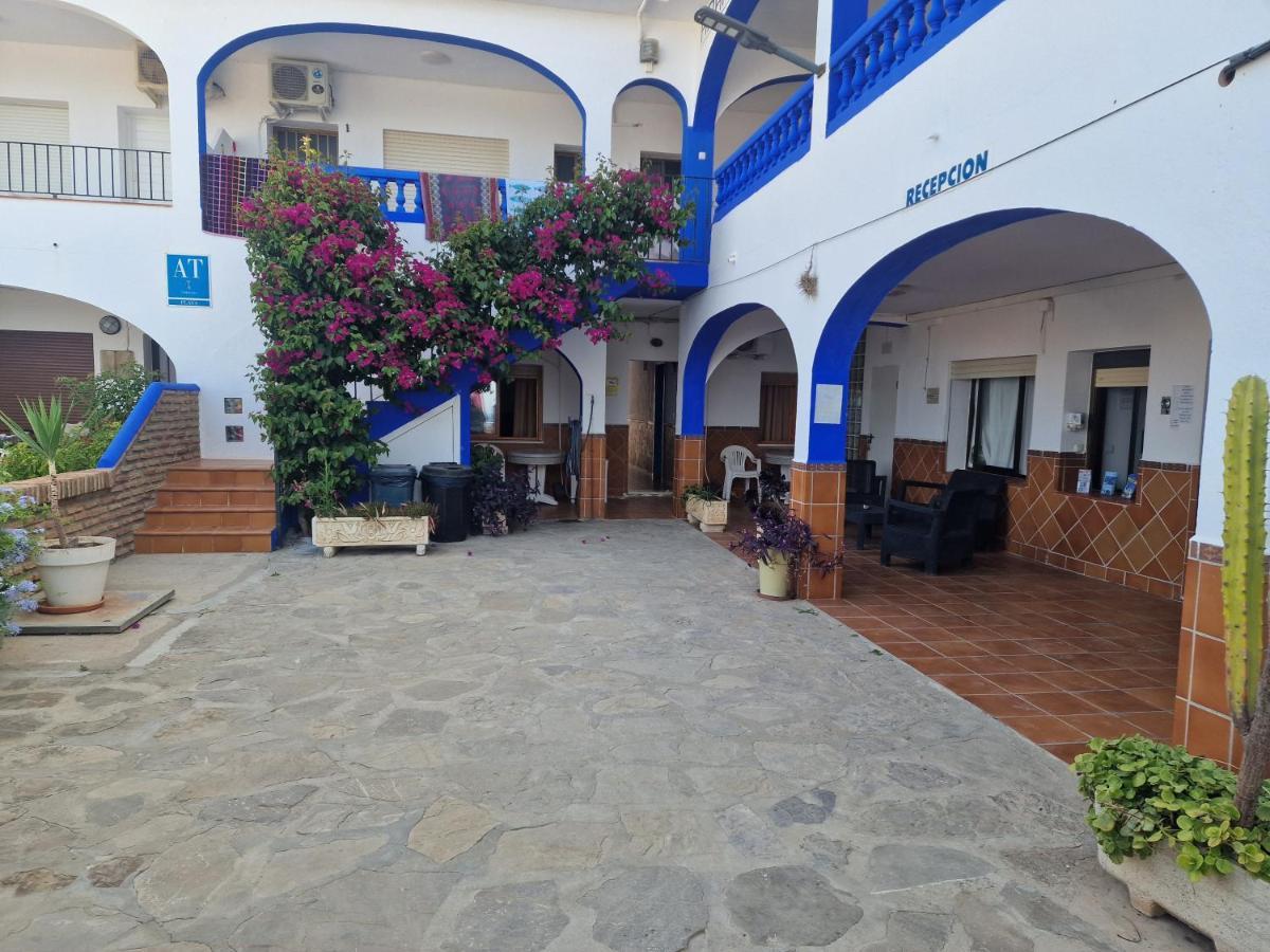 Habitaciones Miramar Bolonia Luaran gambar