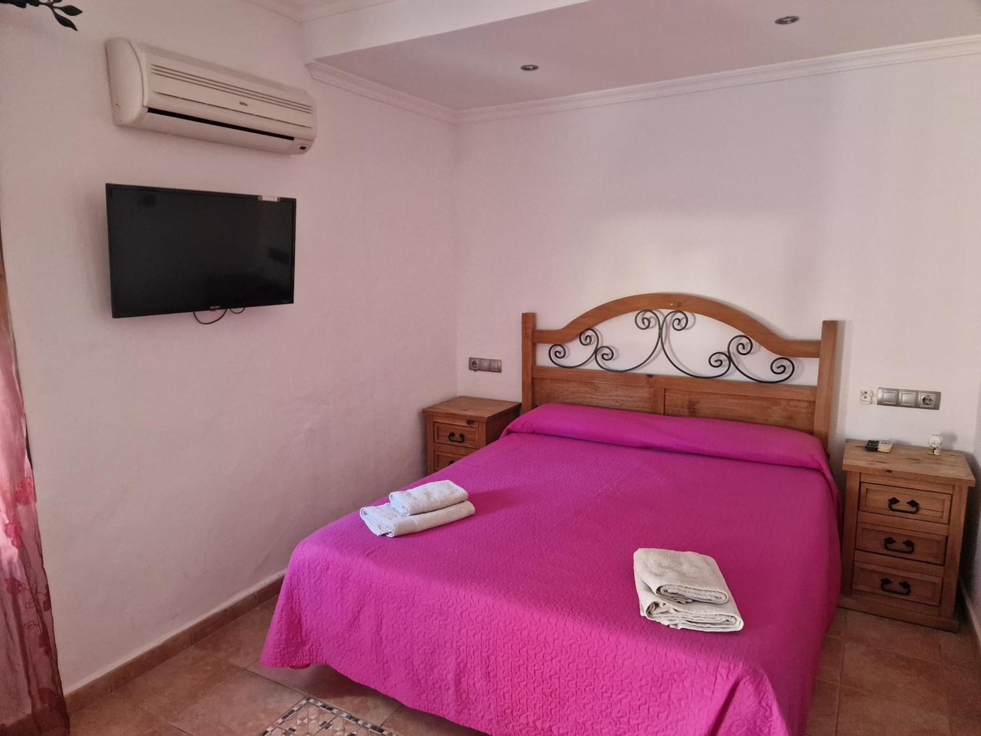 Habitaciones Miramar Bolonia Luaran gambar